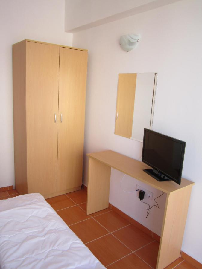 Guest Rooms Venera Primorsko Esterno foto