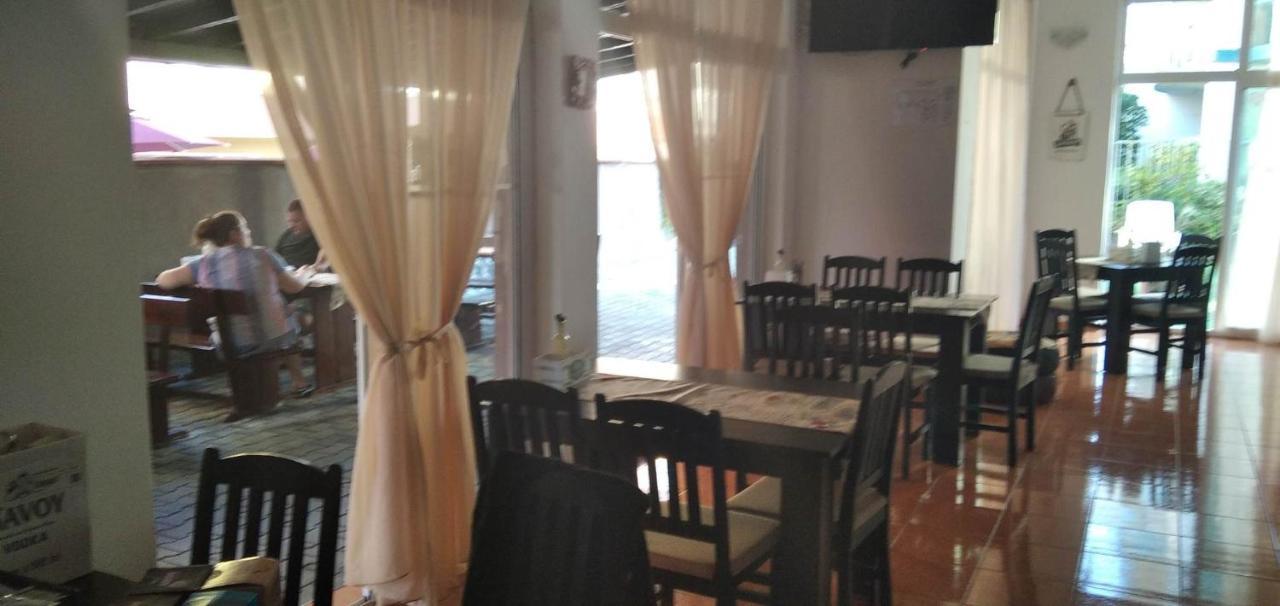 Guest Rooms Venera Primorsko Esterno foto